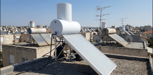 האם דודי שמש ישנים עולים לכם יותר? כך שדרוג יכול לחסוך לכם מאות בשנה